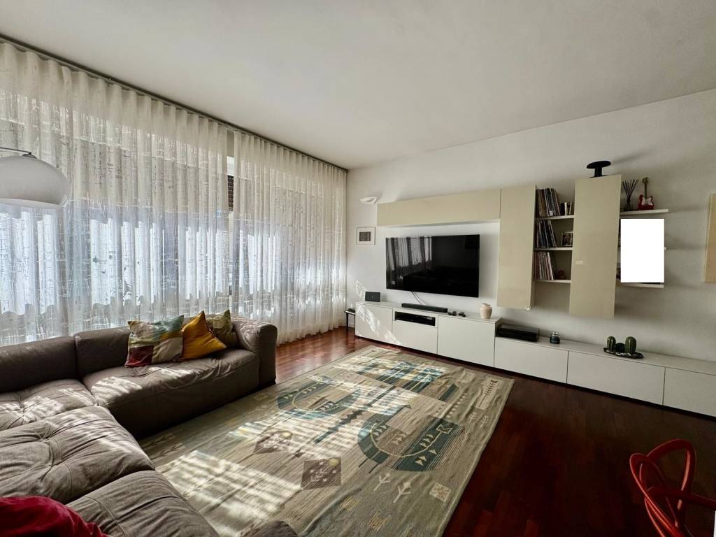 appartamento in vendita a Firenze in zona Campo di Marte