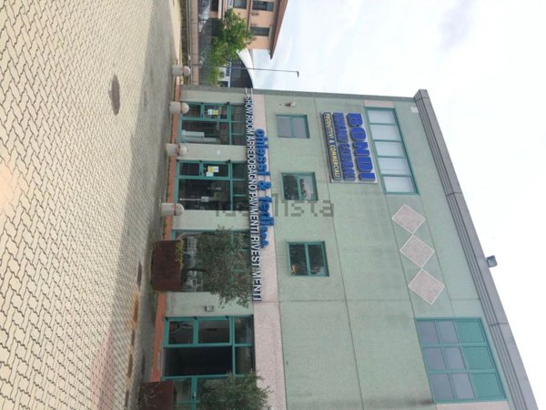 capannone in vendita a Firenze in zona Peretola