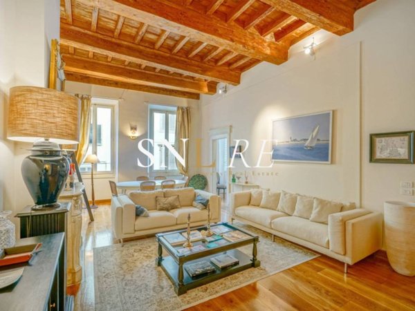 appartamento in vendita a Firenze in zona Centro Santa Maria Novella