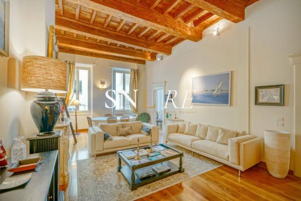 appartamento in vendita a Firenze in zona Centro Santa Maria Novella