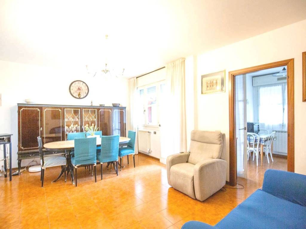 appartamento in vendita a Firenze in zona Isolotto