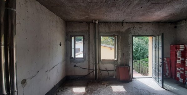 casa indipendente in vendita a Firenze in zona Isolotto