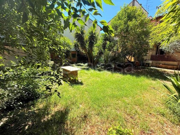 appartamento in vendita a Firenze in zona Campo di Marte