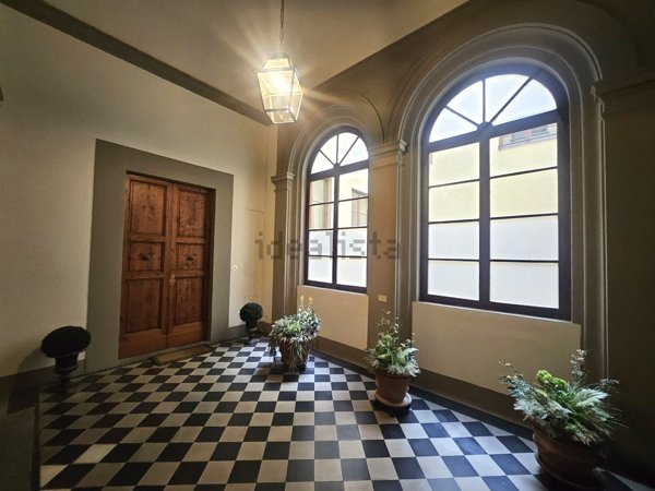 appartamento in vendita a Firenze in zona Centro Santa Croce