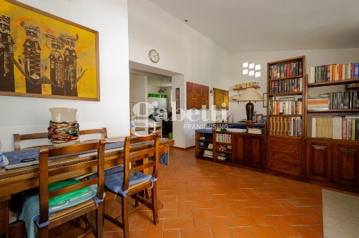 appartamento in vendita a Firenze in zona Isolotto