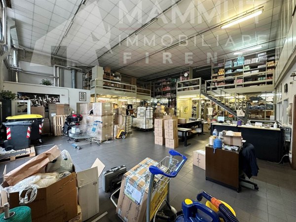 capannone in vendita a Firenze in zona Peretola