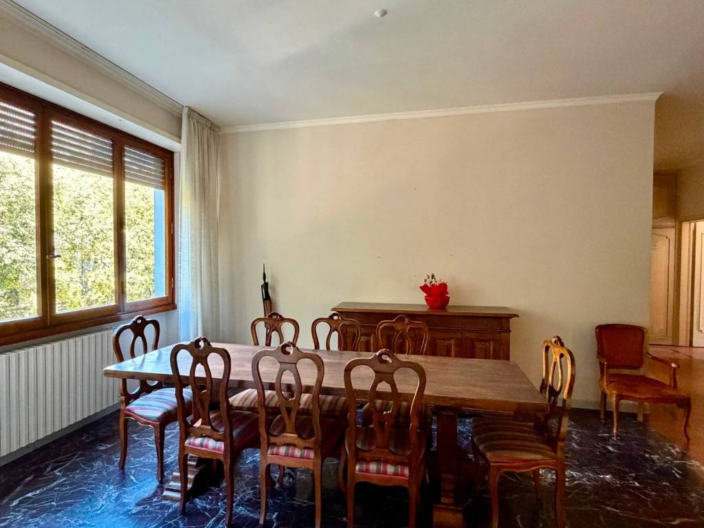 appartamento in vendita a Firenze in zona Campo di Marte
