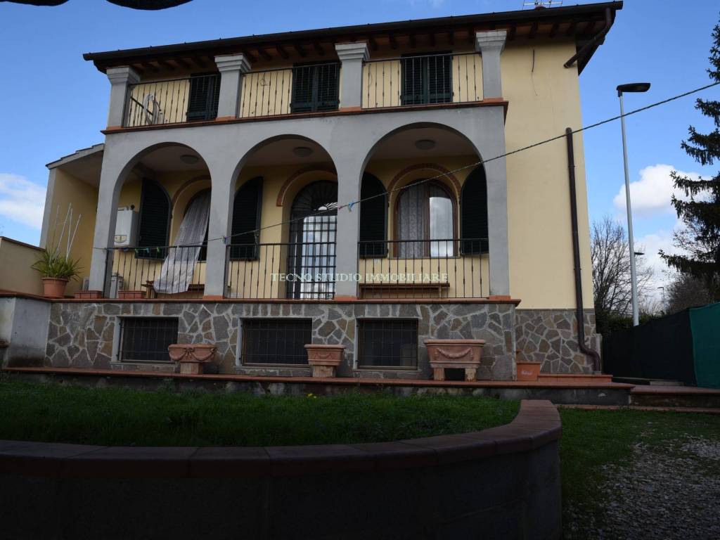 casa indipendente in vendita a Firenze in zona Galluzzo