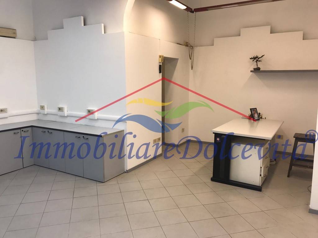 negozio in vendita a Firenze in zona Campo di Marte