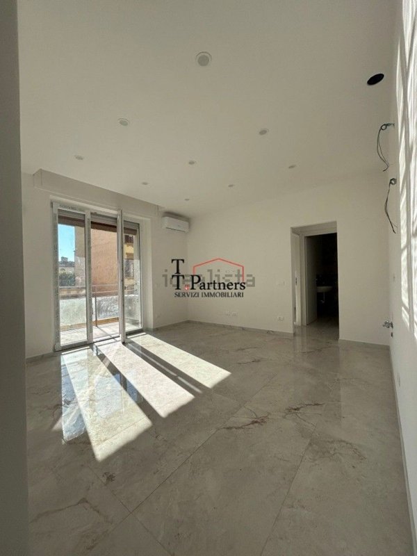 appartamento in vendita a Firenze in zona Centro Santa Maria Novella