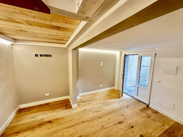 negozio in vendita a Firenze in zona Novoli