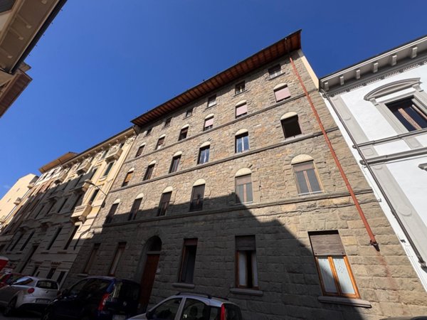 appartamento in vendita a Firenze in zona Statuto