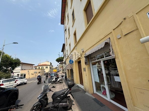 locale di sgombero in vendita a Firenze in zona Le Cure