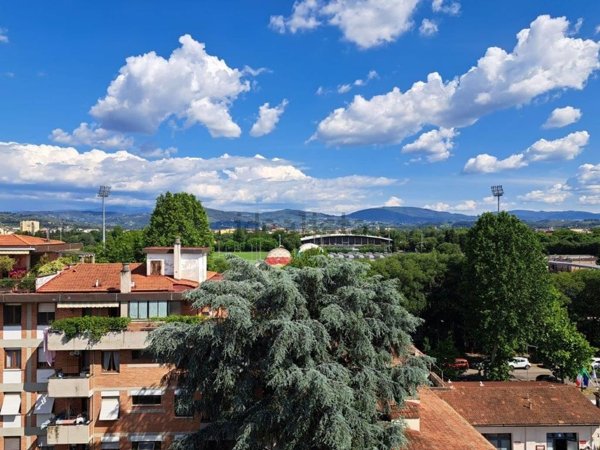 appartamento in vendita a Firenze in zona Campo di Marte