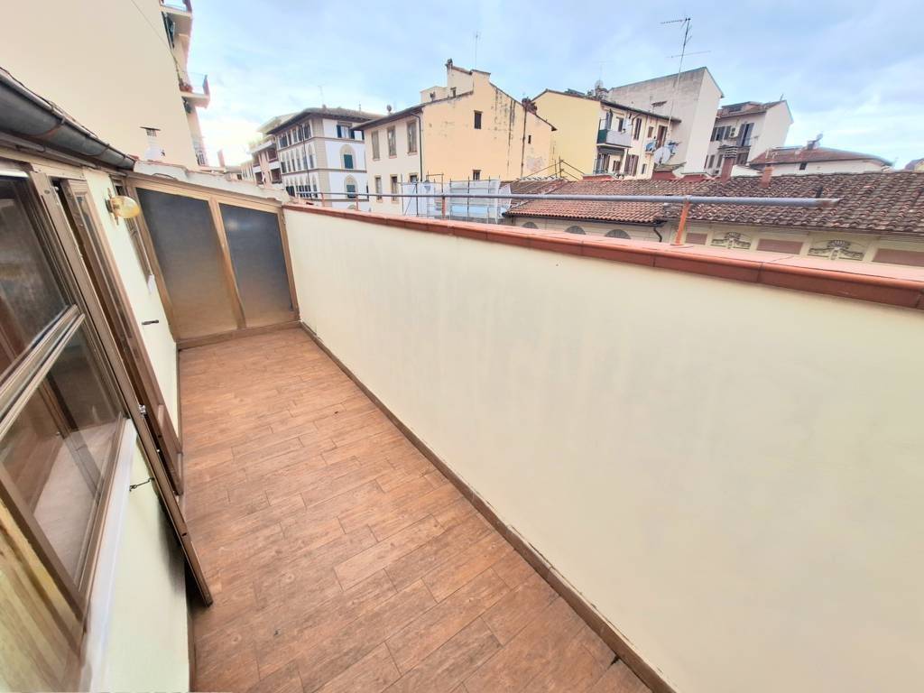 appartamento in vendita a Firenze in zona Campo di Marte