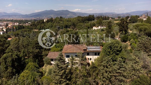 casa indipendente in vendita a Firenze in zona Centro San Niccolò