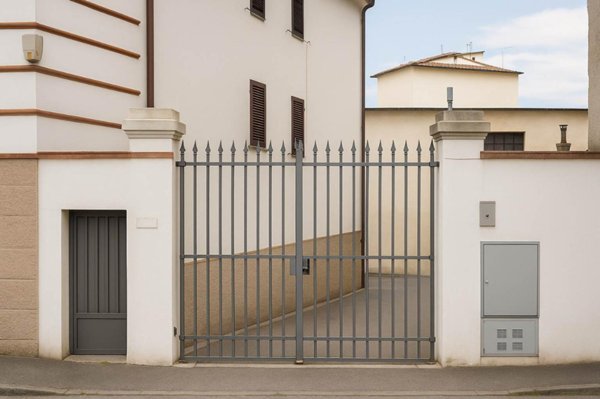 locale di sgombero in vendita a Firenze in zona Statuto