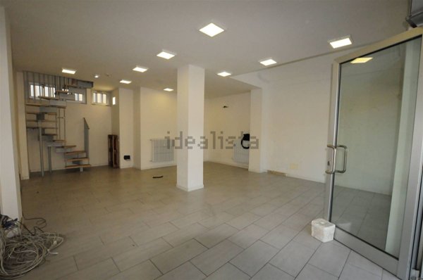 negozio in vendita a Firenze in zona Centro Santa Maria Novella