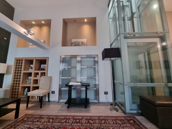 appartamento in vendita a Firenze in zona Centro San Lorenzo