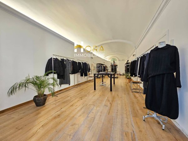ufficio in vendita a Firenze in zona Centro San Frediano