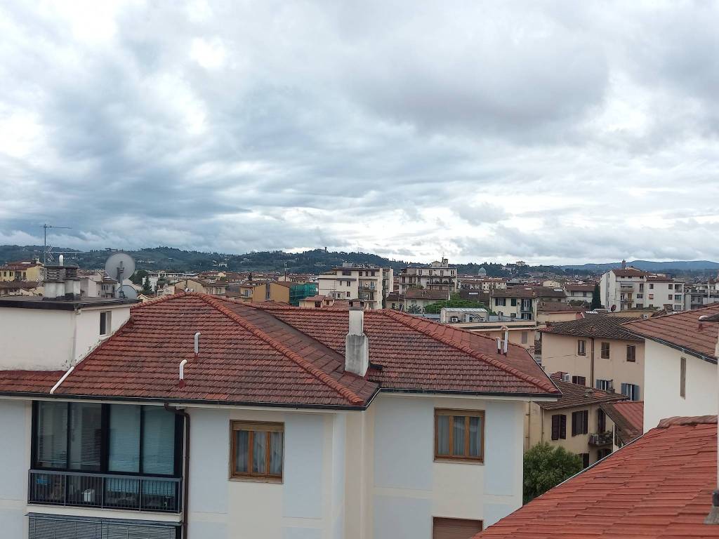 appartamento in vendita a Firenze in zona Campo di Marte