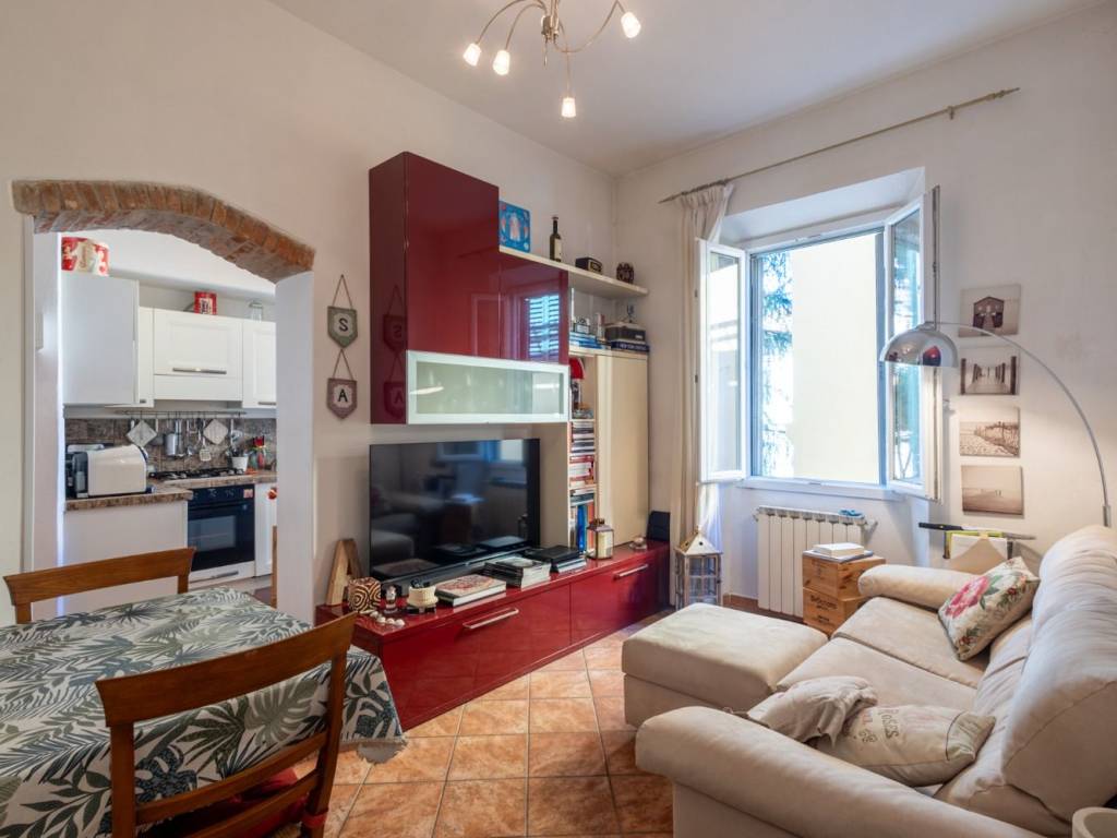 appartamento in vendita a Firenze in zona Campo di Marte