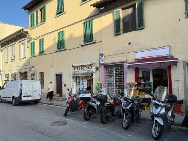 negozio in vendita a Firenze in zona Campo di Marte