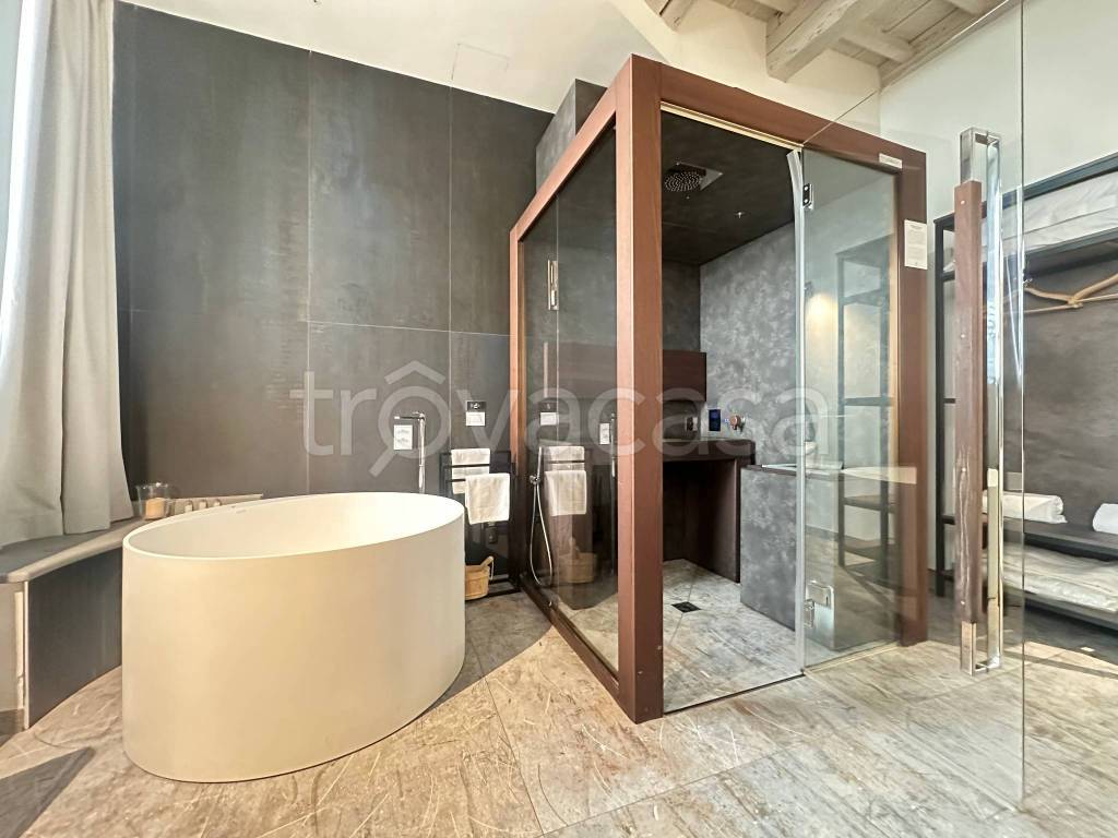 appartamento in vendita a Firenze in zona Centro Santa Croce