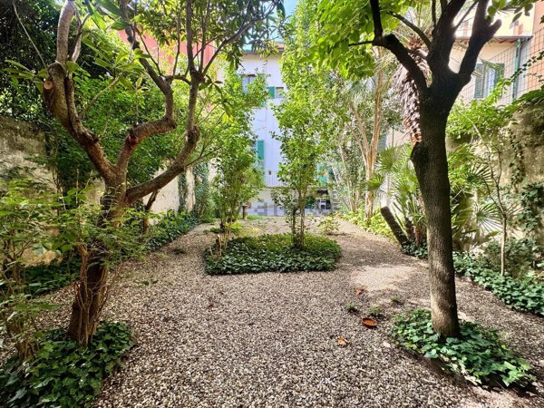 appartamento in vendita a Firenze in zona Campo di Marte