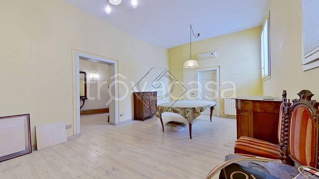 appartamento in vendita a Firenze in zona Campo di Marte