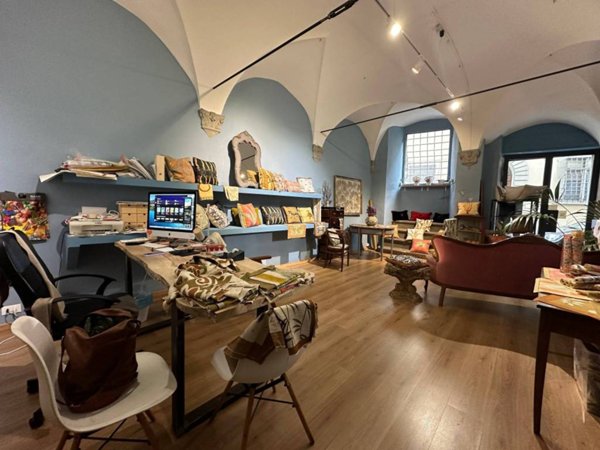 negozio in vendita a Firenze in zona Centro San Frediano