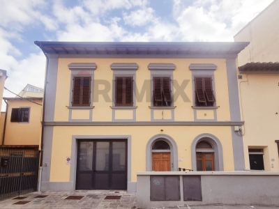 ufficio in vendita a Firenze in zona Careggi