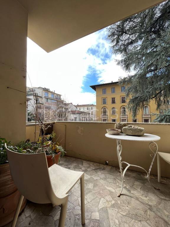 appartamento in vendita a Firenze in zona Statuto