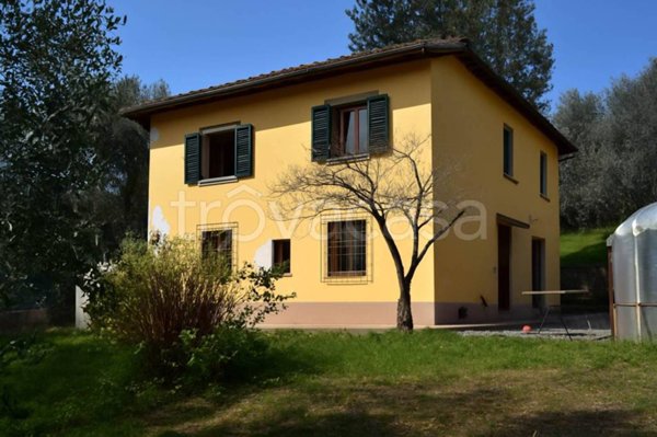 casa indipendente in vendita a Firenze in zona Porta Romana