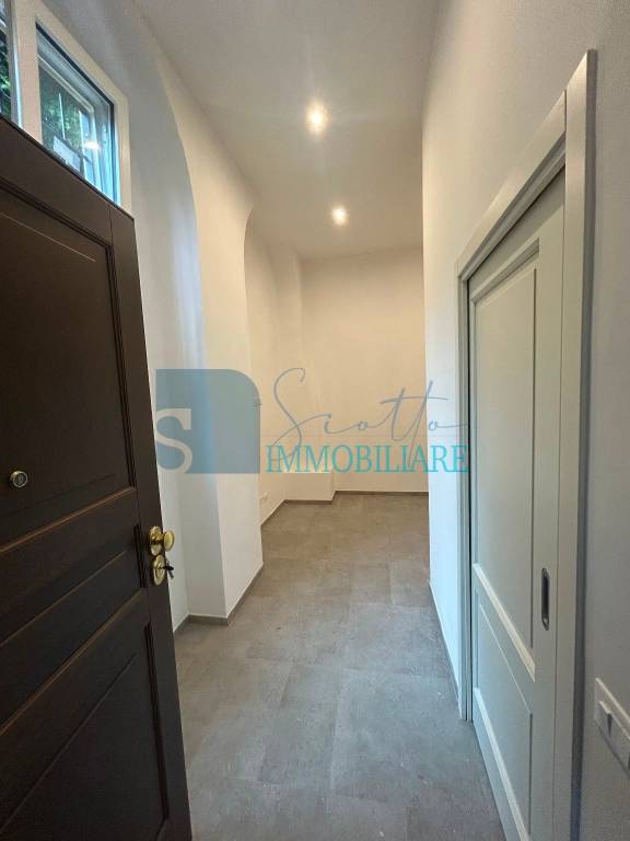 appartamento in vendita a Firenze in zona Statuto