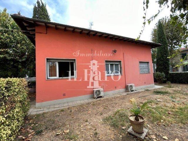 casa indipendente in vendita a Firenze in zona Peretola