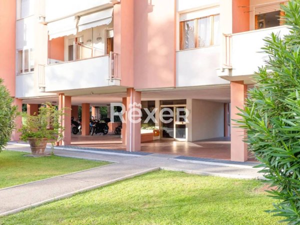 appartamento in vendita a Firenze in zona Isolotto