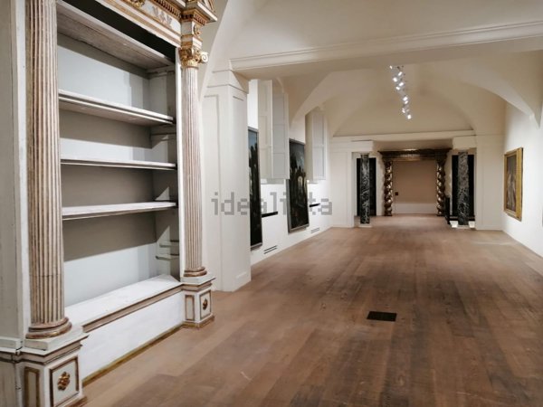 negozio in vendita a Firenze in zona Centro San Frediano