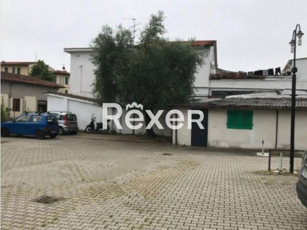 negozio in vendita a Firenze in zona Varlungo