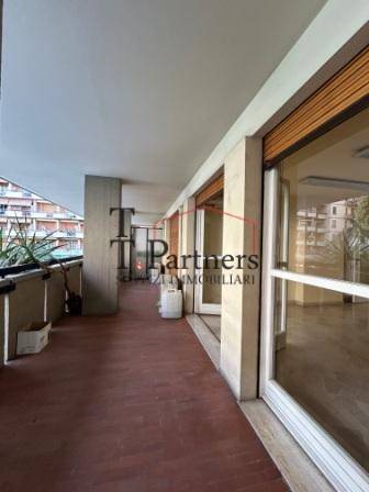 ufficio in vendita a Firenze in zona Novoli