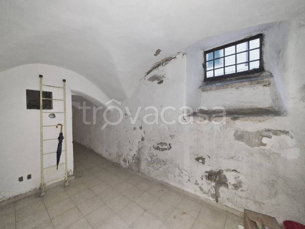 locale commerciale in vendita a Firenze