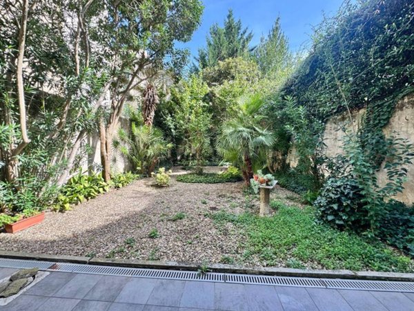 casa indipendente in vendita a Firenze in zona Campo di Marte