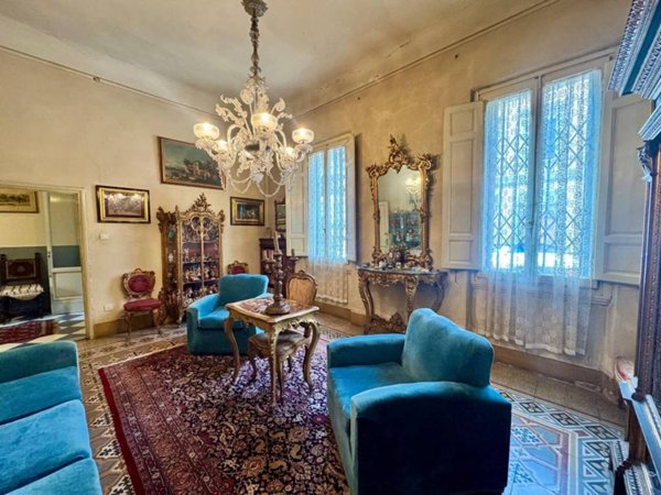 casa indipendente in vendita a Firenze in zona Campo di Marte