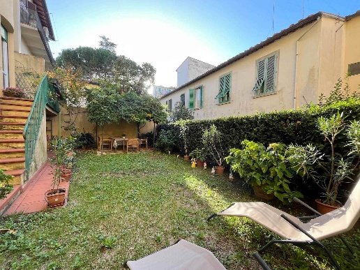 appartamento in vendita a Firenze in zona Le Cure