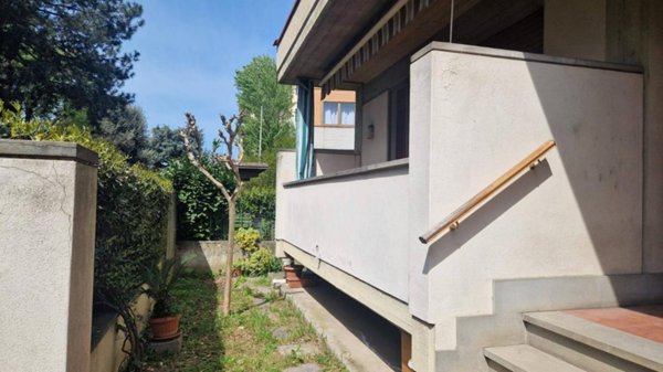 casa indipendente in vendita a Firenze in zona Isolotto