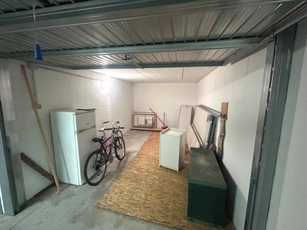 negozio in vendita a Firenze in zona Novoli