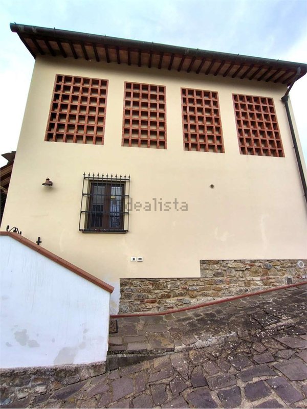 quadrivano in vendita a Firenze in zona Galluzzo