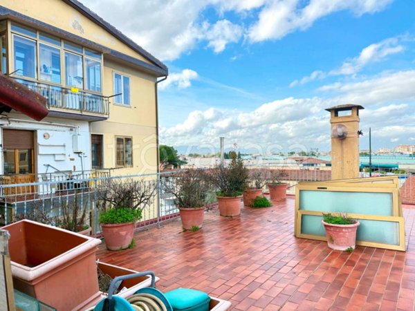 appartamento in vendita a Firenze in zona Peretola