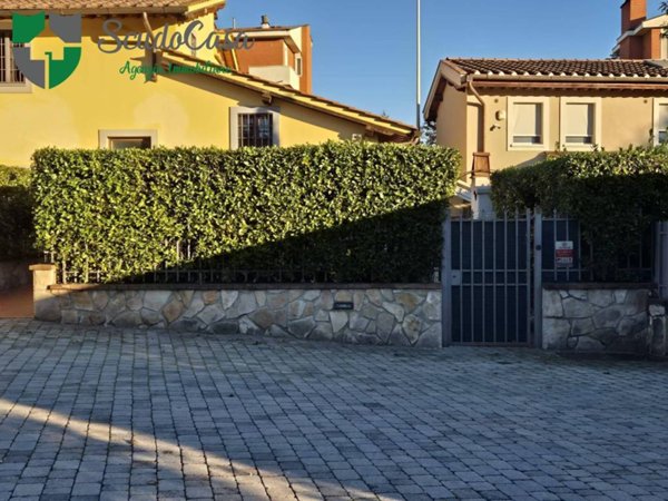 appartamento in vendita a Firenze in zona Coverciano