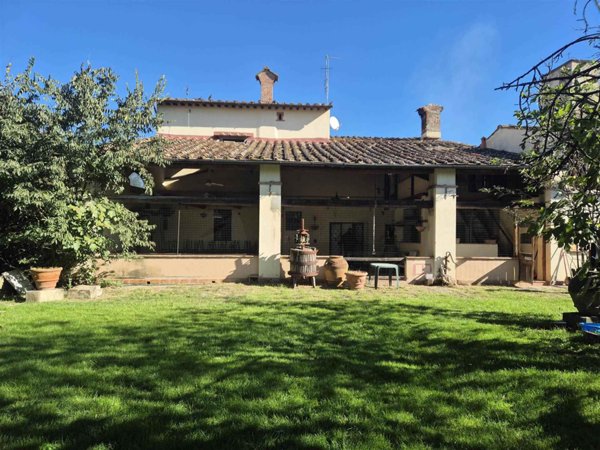 esavano in vendita a Firenze in zona Mantignano